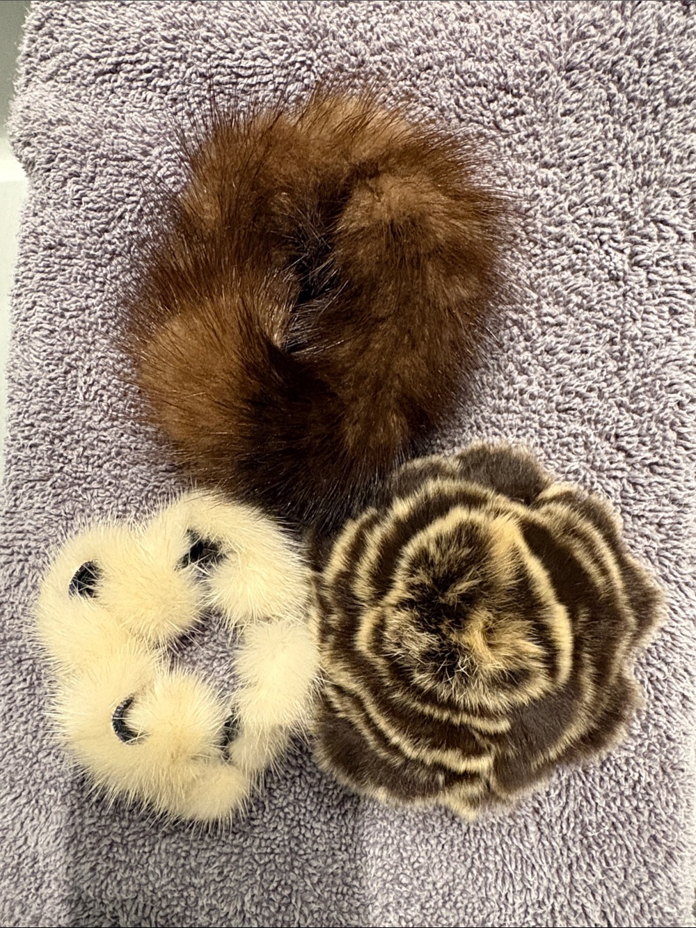 Fur hair bands & pin
